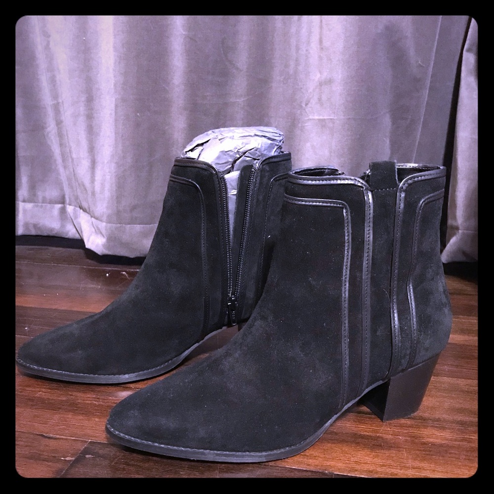 Matisse coconuts black suede  boots, new,  10